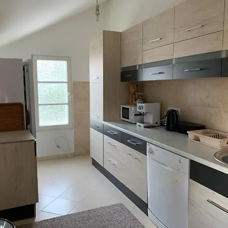 M Apartment *