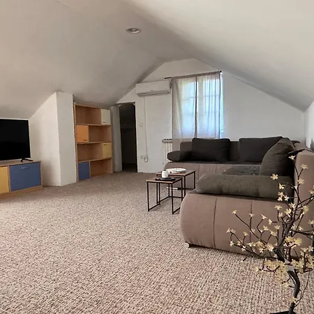 M Apartment *
